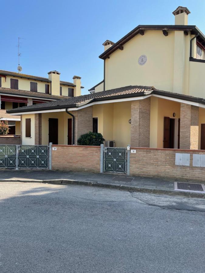 Villino A Lido Degli Estensi Llido Degli Estensi Exterior photo